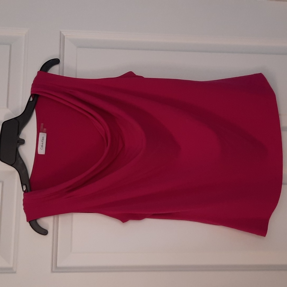 Calvin Klein sz L sleeveless dressy shirt like new